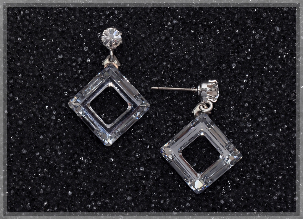 Boucles d'oreille losange cristal